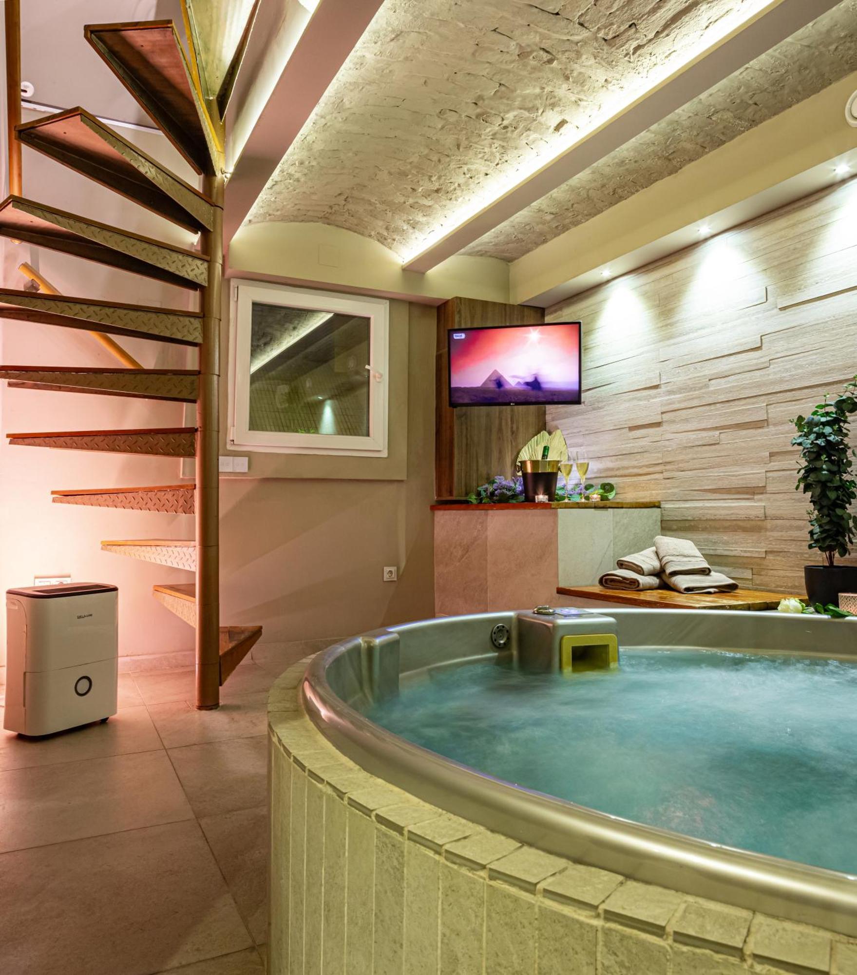 Venus Apartment With Jacuzzi And Sauna - City Center 베오그라드 외부 사진